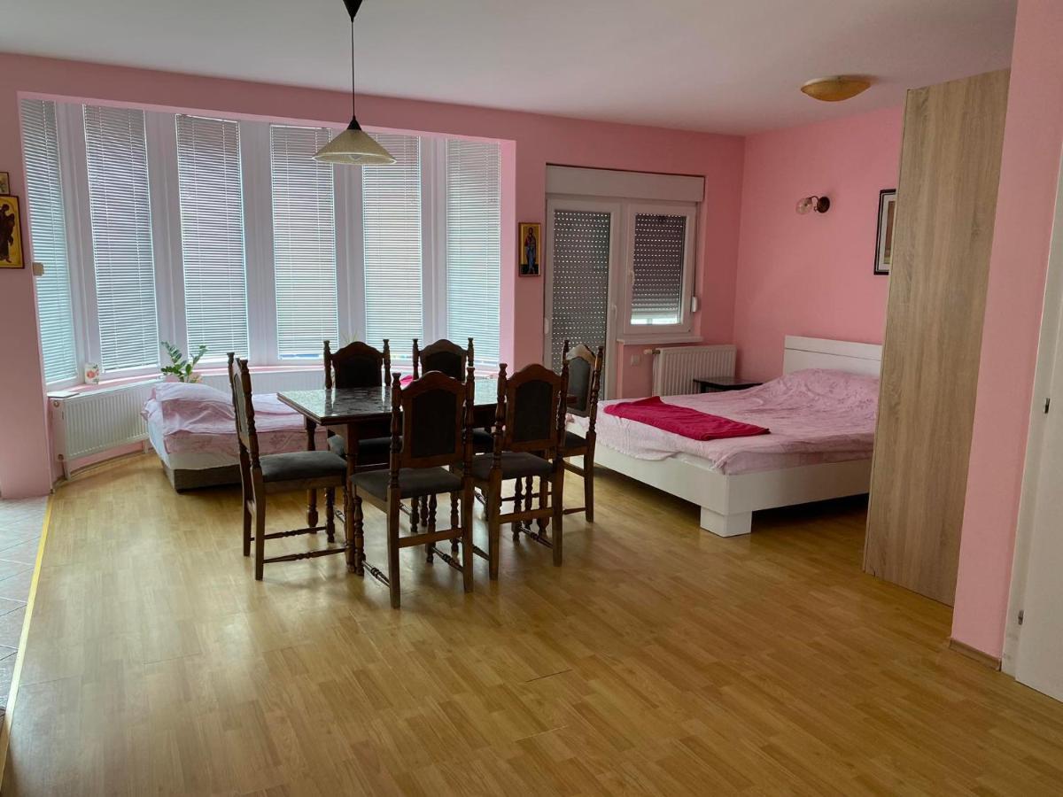 Guest House Trajkovic ヤゴディナ エクステリア 写真